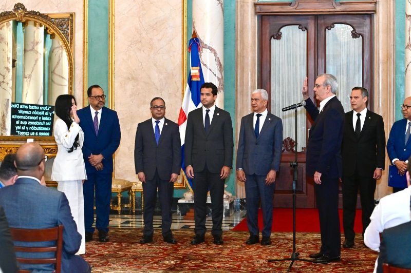 Yeni Berenice es juramentada como la nueva titular de la PGR; anuncian procuradores adjuntos