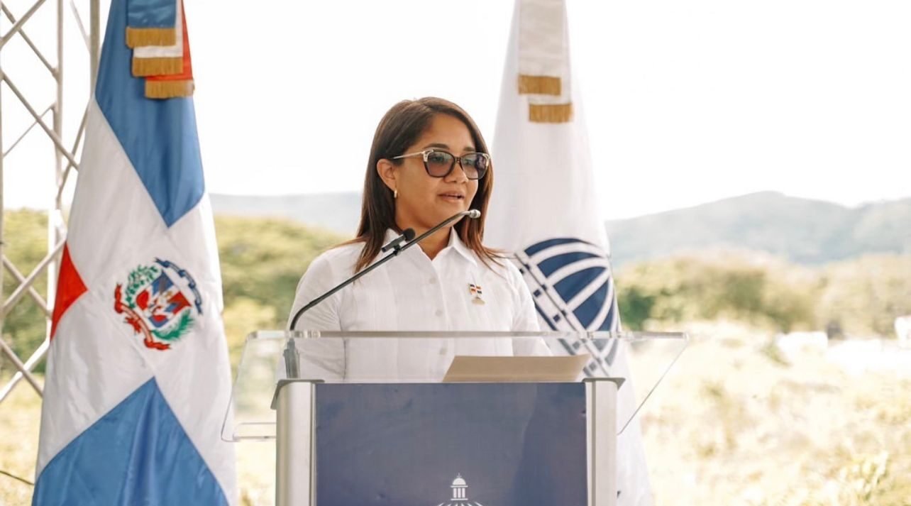 Migdaly de los Santos resalta logros históricos a sus primeros 9 meses como gobernadora de Elías Piña