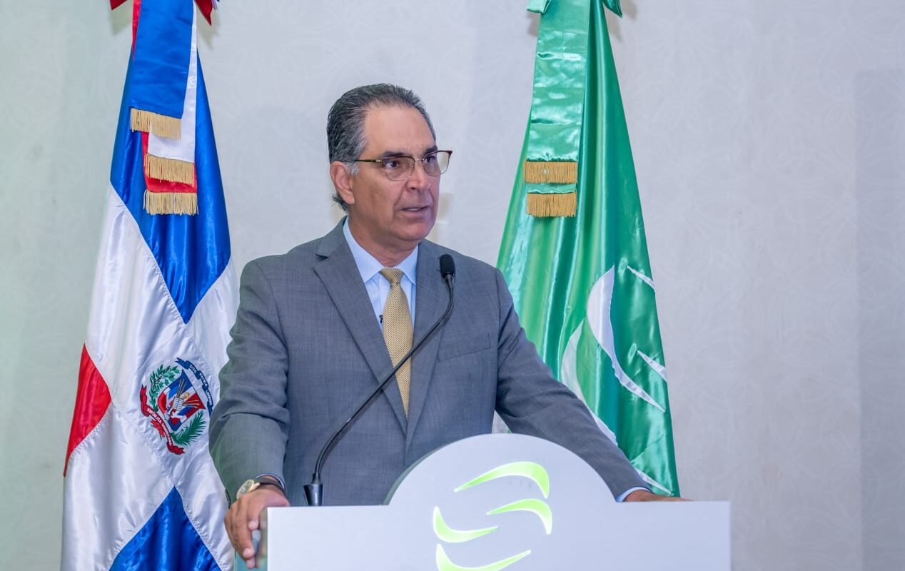 Senasa insta a asegurar cobertura médica de dependientes que alcanzan mayoría de edad