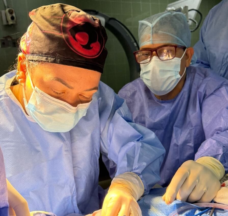 Hospital Gautier realiza primer implante coclear a niño de siete años