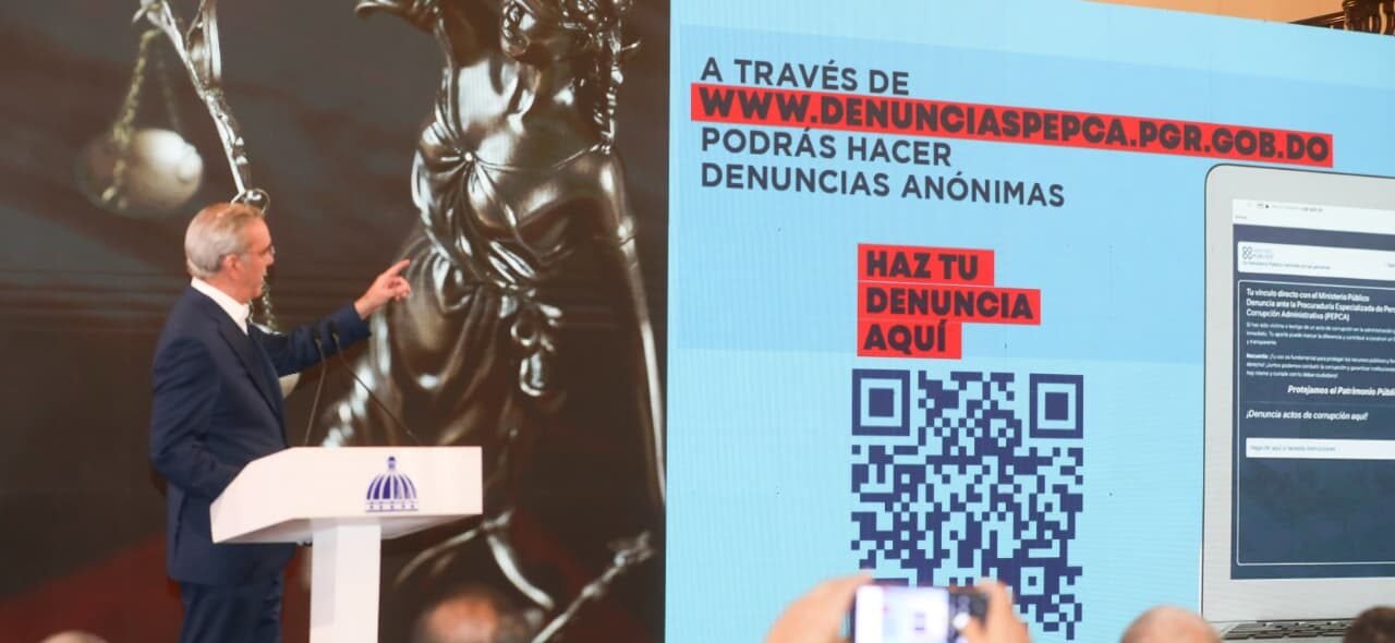 Gobierno habilita portal para denunciar corrupción y presenta seis ejes en lucha anticorrupción