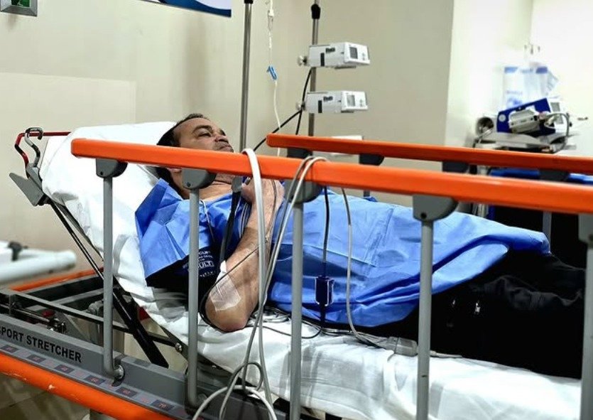 Alex Bueno es ingresado tras sufrir hipoglucemia; Fefita La Grande pide cadena de oración