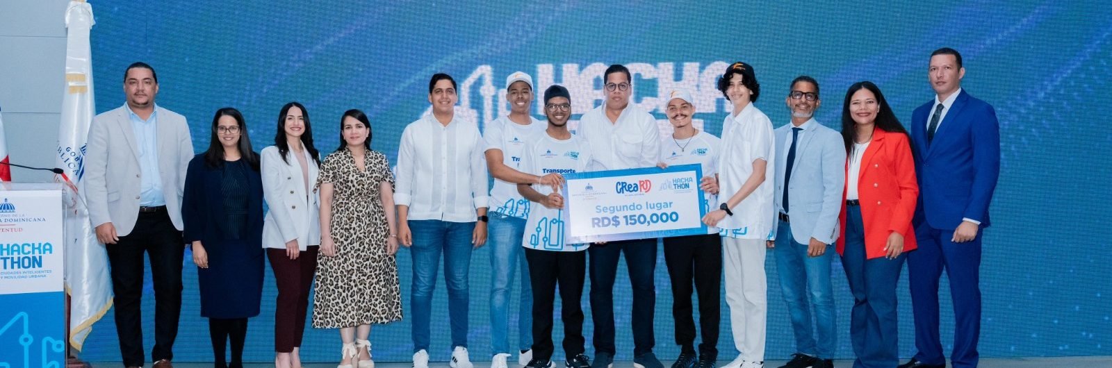 Jóvenes del ITLA conquistan primer y segundo lugar en Hackathón de Ciudades Inteligentes