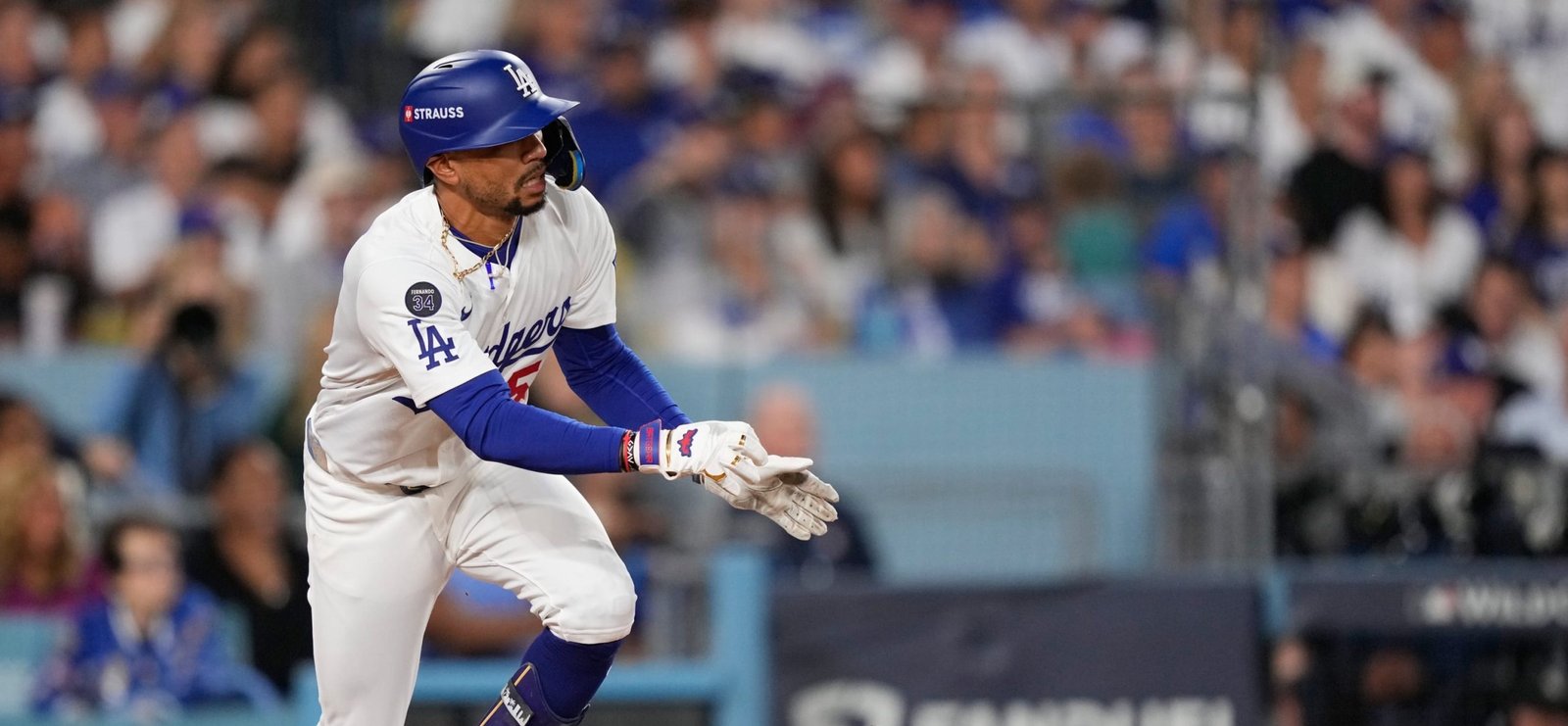 Dodgers superan a Rojos y avanzan Serie Devisional ante Filis