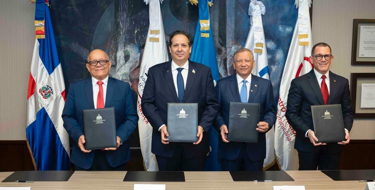 Banreservas y su ARS renuevan acuerdo para promover la donación de sangre
