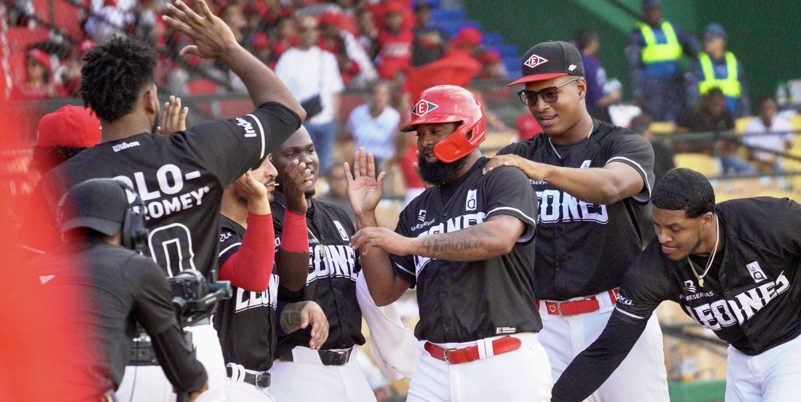 Leones vencen a Gigantes y ascienden al cuarto