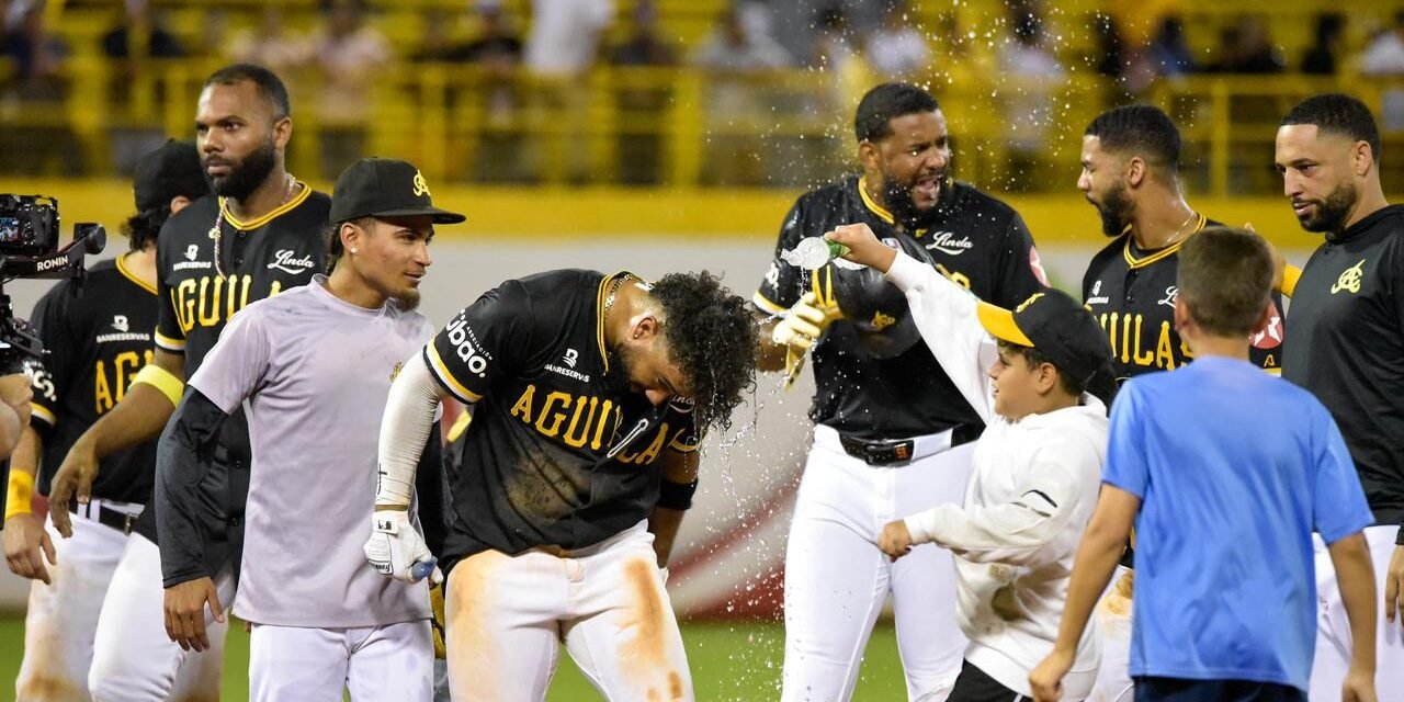 Águilas dejan en el terreno a Gigantes y siguen empatados en segundo lugar de la semifinal