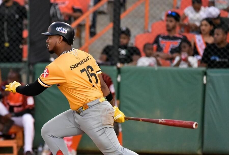 Durán, Tavárez y Rodríguez ganaron premios Águilas del Año