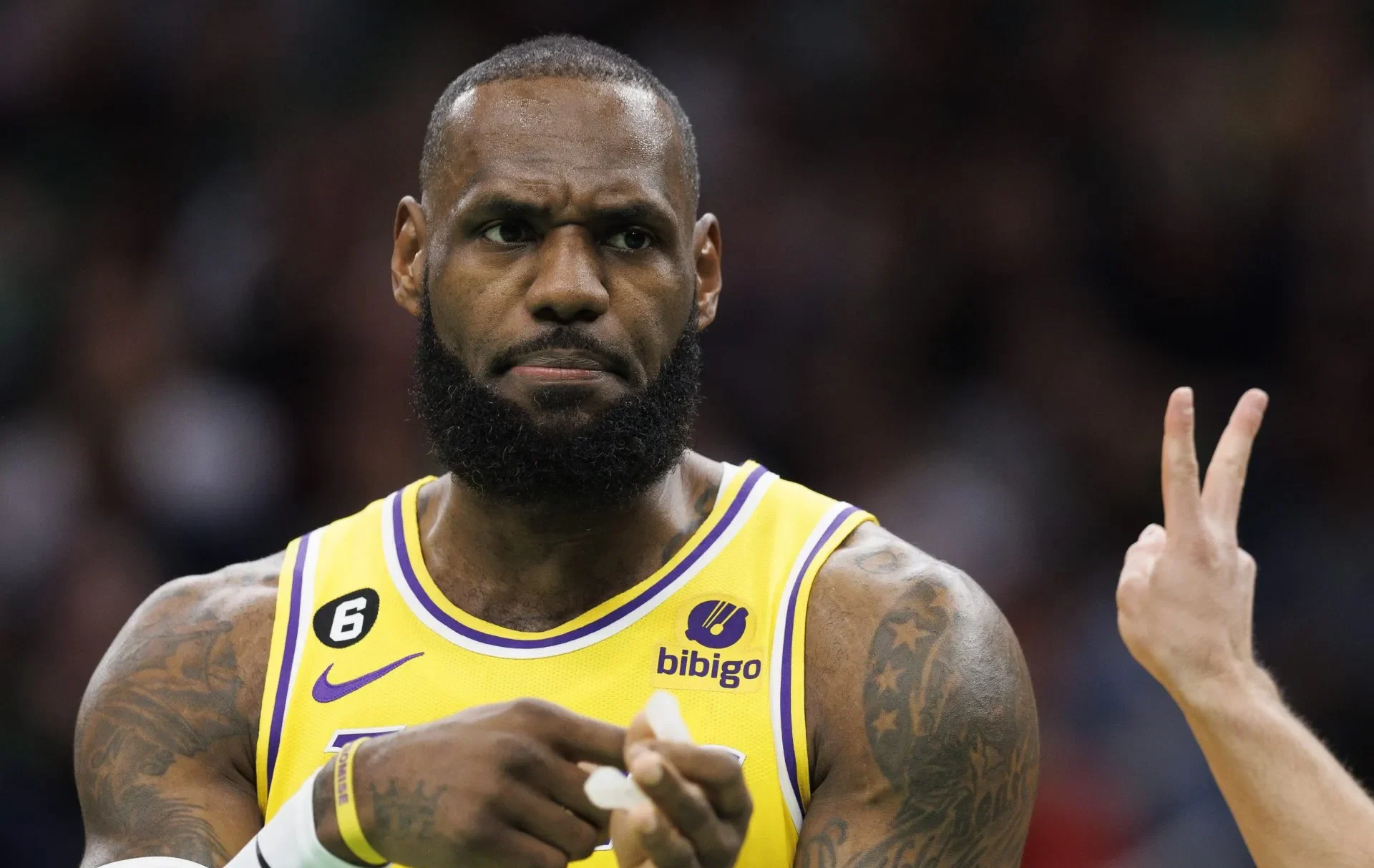 LeBron, a un partido de quedar fuera de la pugna por premios de la temporada de la NBA