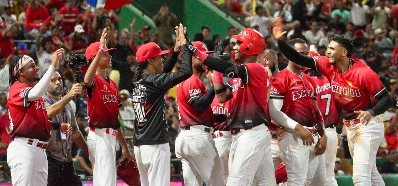 Escogido gana de manera fácil a las Águilas y amplía ventaja en primer lugar del Round Robin