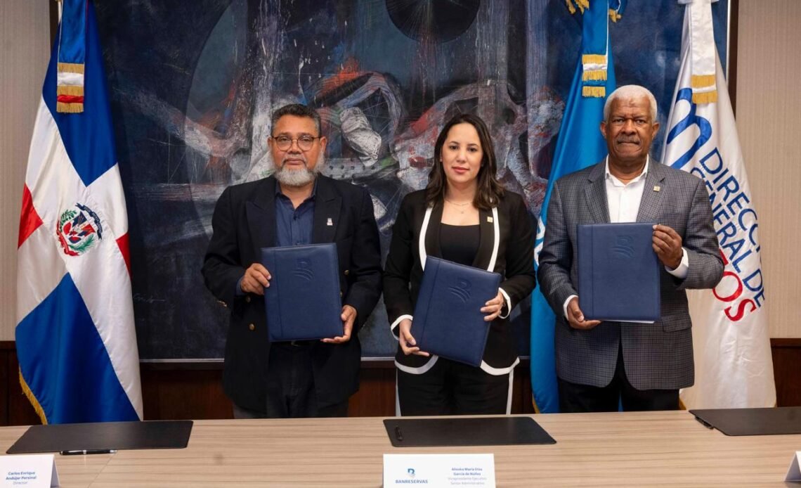 Centro Cultural Banreservas y el Museo de Arte de Santiago firman acuerdo de colaboración