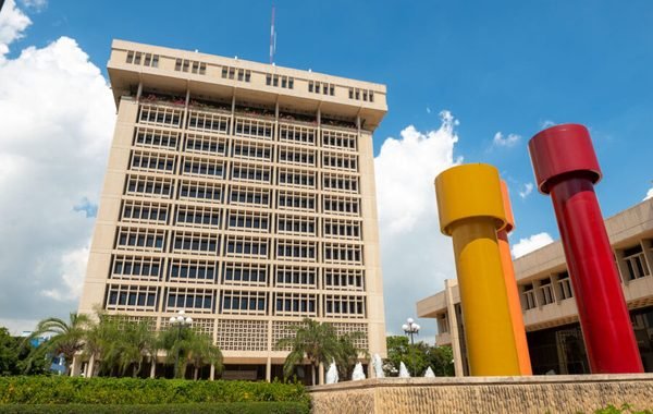 Banco Central mantiene tasa de política monetaria en 5.25 % anual