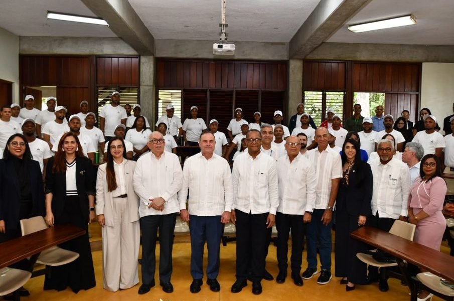 Agricultura y Bagrícola lanzan proyecto de asistencia técnica y financiamientos para productores agropecuarios