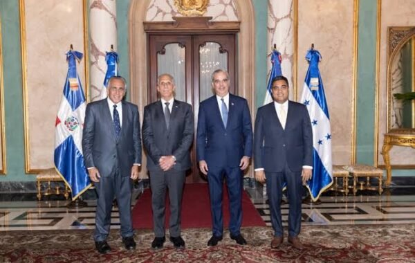 Presidente de Honduras solicita asesoría a RD para organizar Juegos Centroamericanos 2029