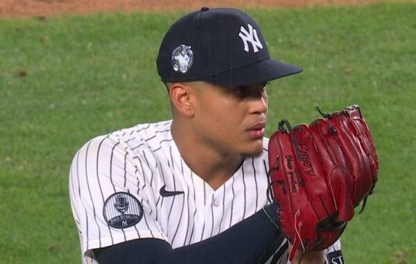 Alexander Cornielle se convierte en el dominicano 991 que debuta en Grandes Ligas