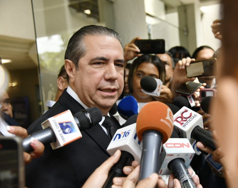 Francisco Javier García advierte que excluir 523 mil del padrón del PLD abre “la puerta para un fraude electoral”