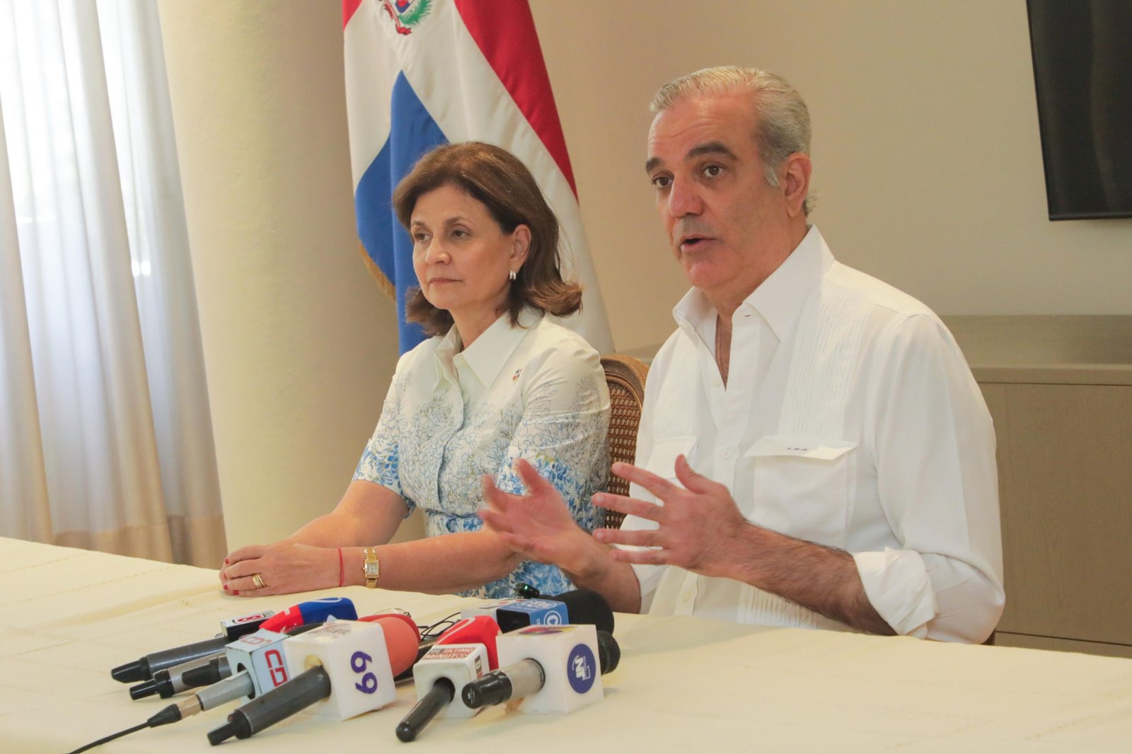 Presidente Abinader anuncia ampliación de la carretera hacia Licey al Medio a cuatro carriles