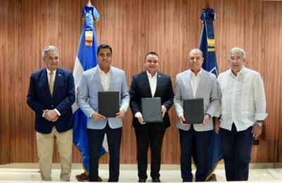 SNS, Deportes y Comité Olímpico acuerdan fortalecer atención de salud de los atletas