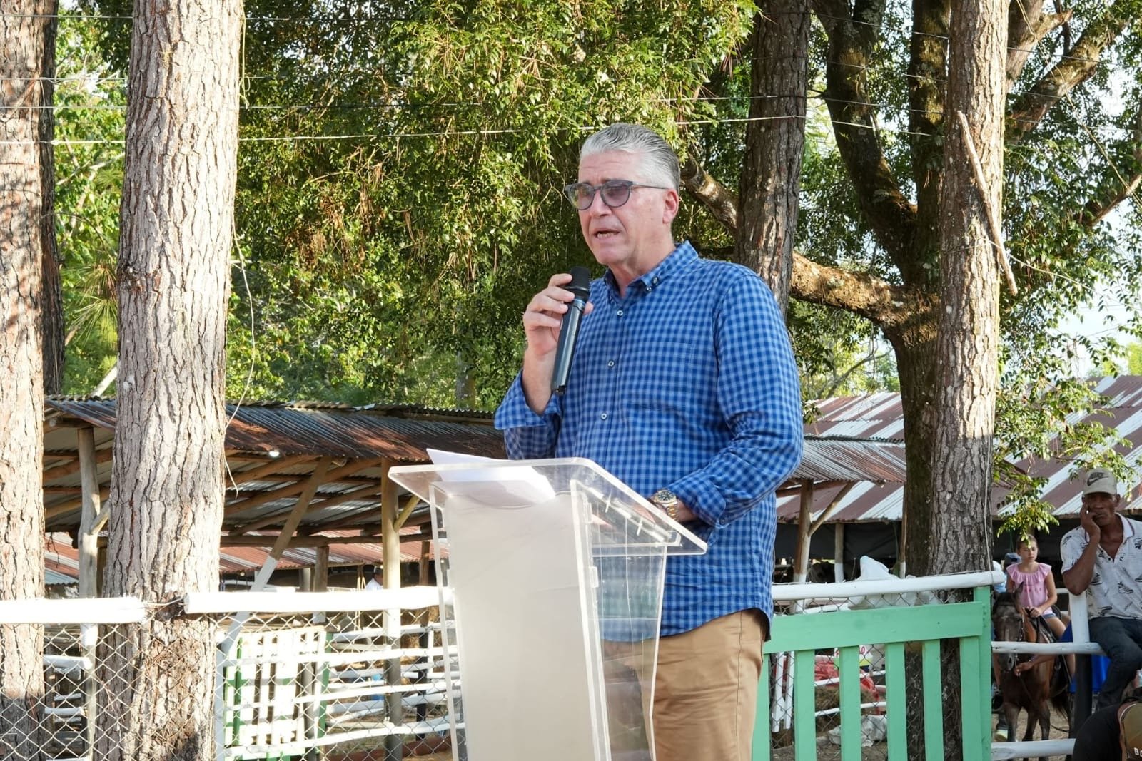 Eric Rivero propone alianza entre turismo y agricultura para impulsar la producción agropecuaria