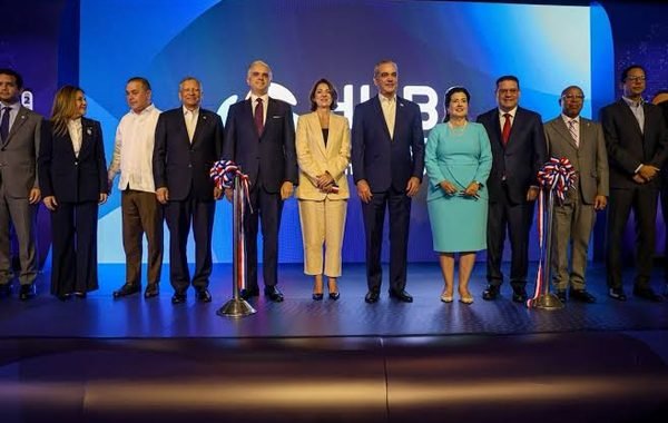 Luis Miguel De Camps valora lanzamiento de AWS Entrena RD para fortalecer competencias digitales