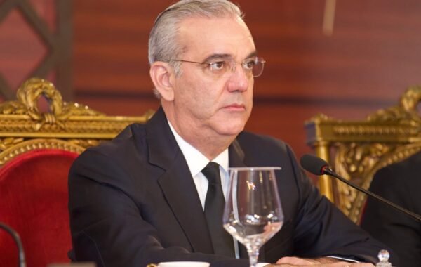 Presidente Abinader: “Hasta la palabra doméstica es insultante; hay que ir eliminando esa palabra”