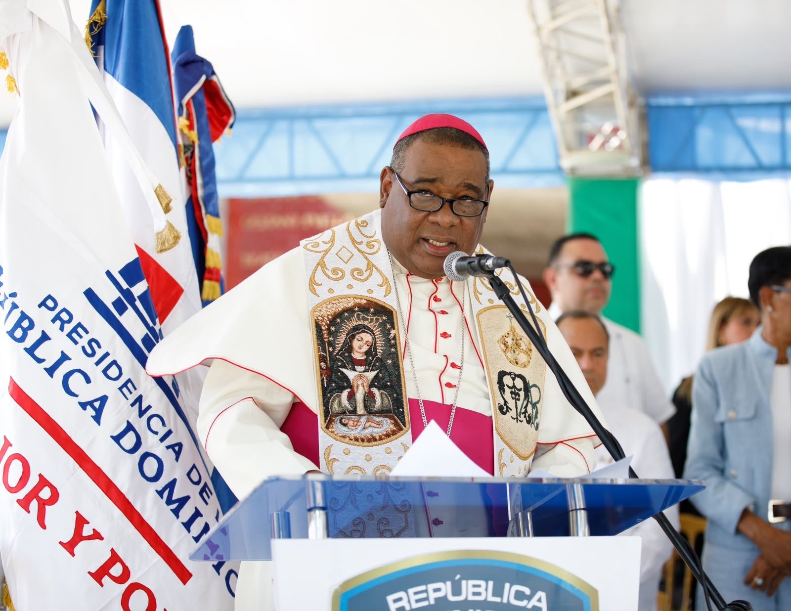 Monseñor Castro Marte destaca transformación policial impulsada por el presidente Abinader