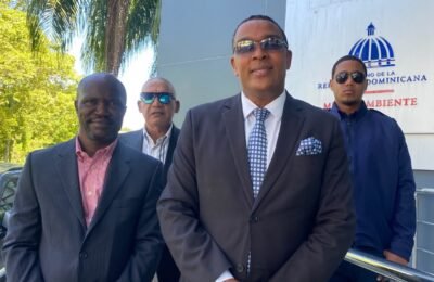 Pedro Botello advierte acciones legales contra Medio Ambiente por “trabar” permiso de estación de transferencia en Villa Hermosa, La Romana