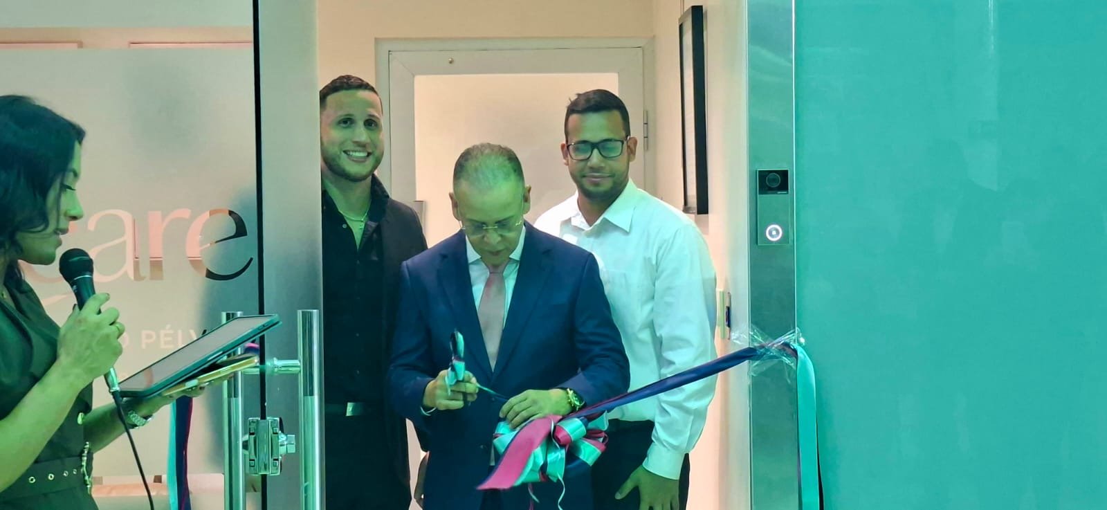 Inauguran Centro PelviCare Dr. Mejía, un nuevo espacio especializado en salud urológica y del piso pélvico