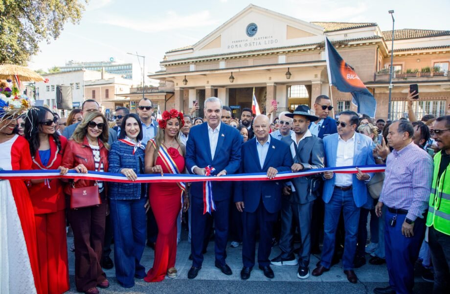 Presidente Abinader inaugura la Parada Dominicana en Roma y resalta el orgullo patrio