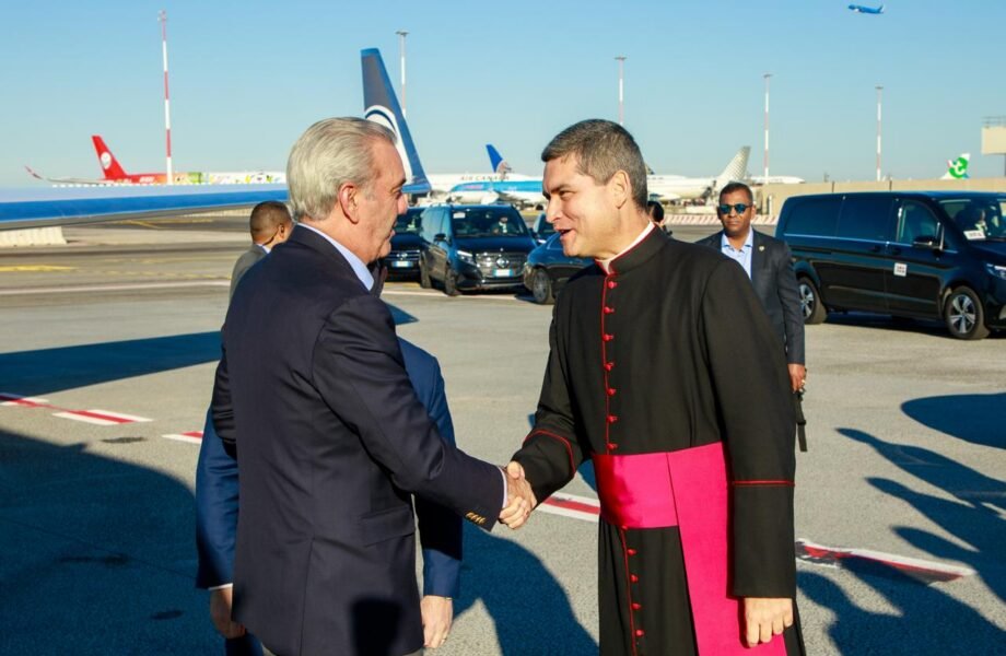 Presidente Abinader informa que invitará oficialmente al papa León XIV a visitar República Dominicana en 2027 durante su visita de Estado al Vaticano