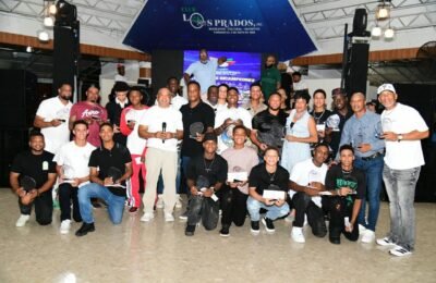 FEDOM agasaja y reconoce selección nacional que ganó medalla de plata en el mundial U15 con emotivo encuentro junto a sus familias