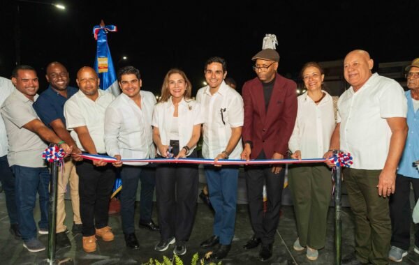 Alcaldía del DN y EMT transforman entorno de la Estación Horacio Vásquez con el nuevo parque Padre Castellanos