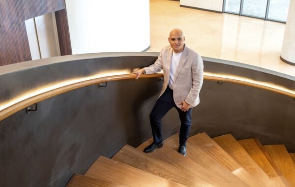 Centro Cultural Rainieri designa a Alex Martínez Suárez como director inaugural