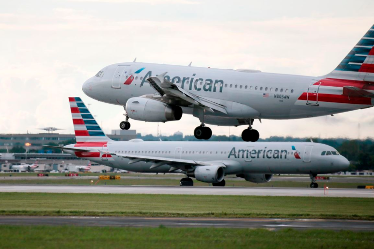 American Airlines cierra oficina de atención en Santo Domingo y deja sin empleo a 130 trabajadores