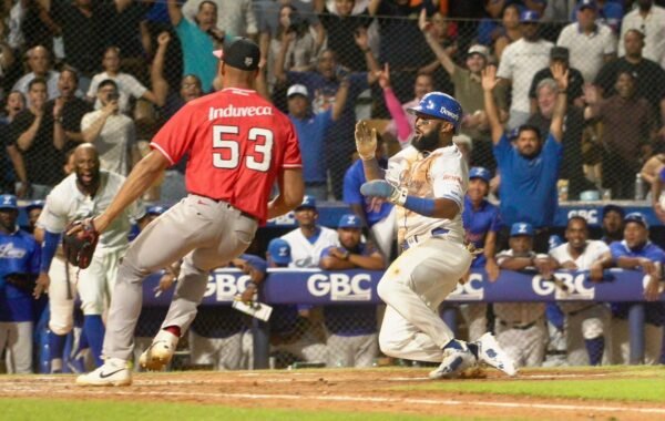 Licey asesta tercer revés seguido al Escogido con corrido magistral de Bonifacio