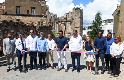 David Collado concluye entregas de calles intervenidas en Ciudad Colonial por RD$221 millones