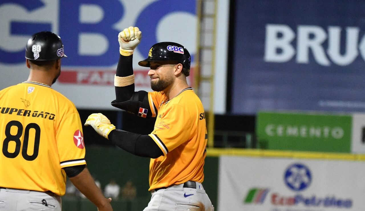 Las Águilas remontan ante el Licey y silencian el Quisqueya con triunfo 9-5