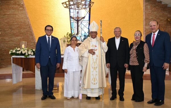 Banreservas celebra en Santiago 85 años de historia con una misa de acción de gracias