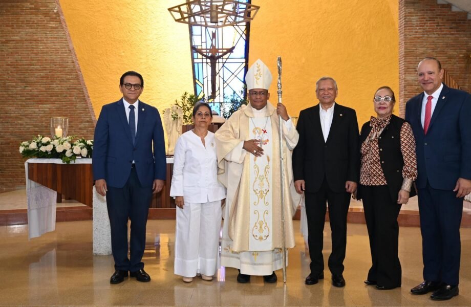 Banreservas celebra en Santiago 85 años de historia con una misa de acción de gracias