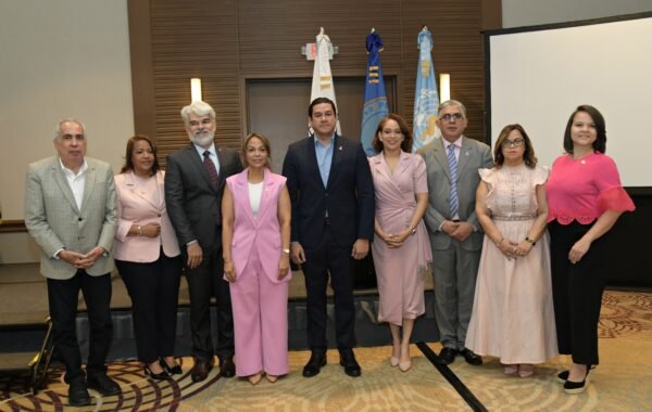 Salud Pública avanza en detener y en tratamiento del cáncer de mama