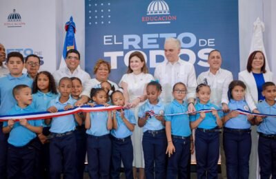Gobierno entrega escuela Orlando Martínez en Ciudad Juan Bosch, que beneficia a 945 estudiantes