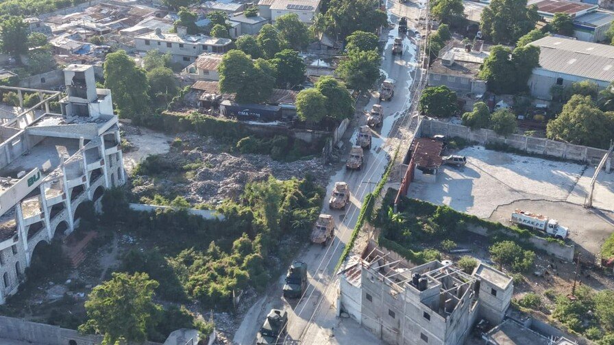 El Salvador despliega más de 2,000 militares en Haití