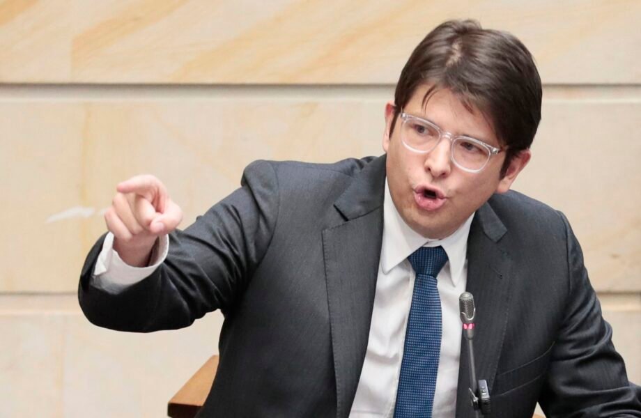 Revelan muerte del senador Miguel Uribe Turbay salió del Congreso de la República